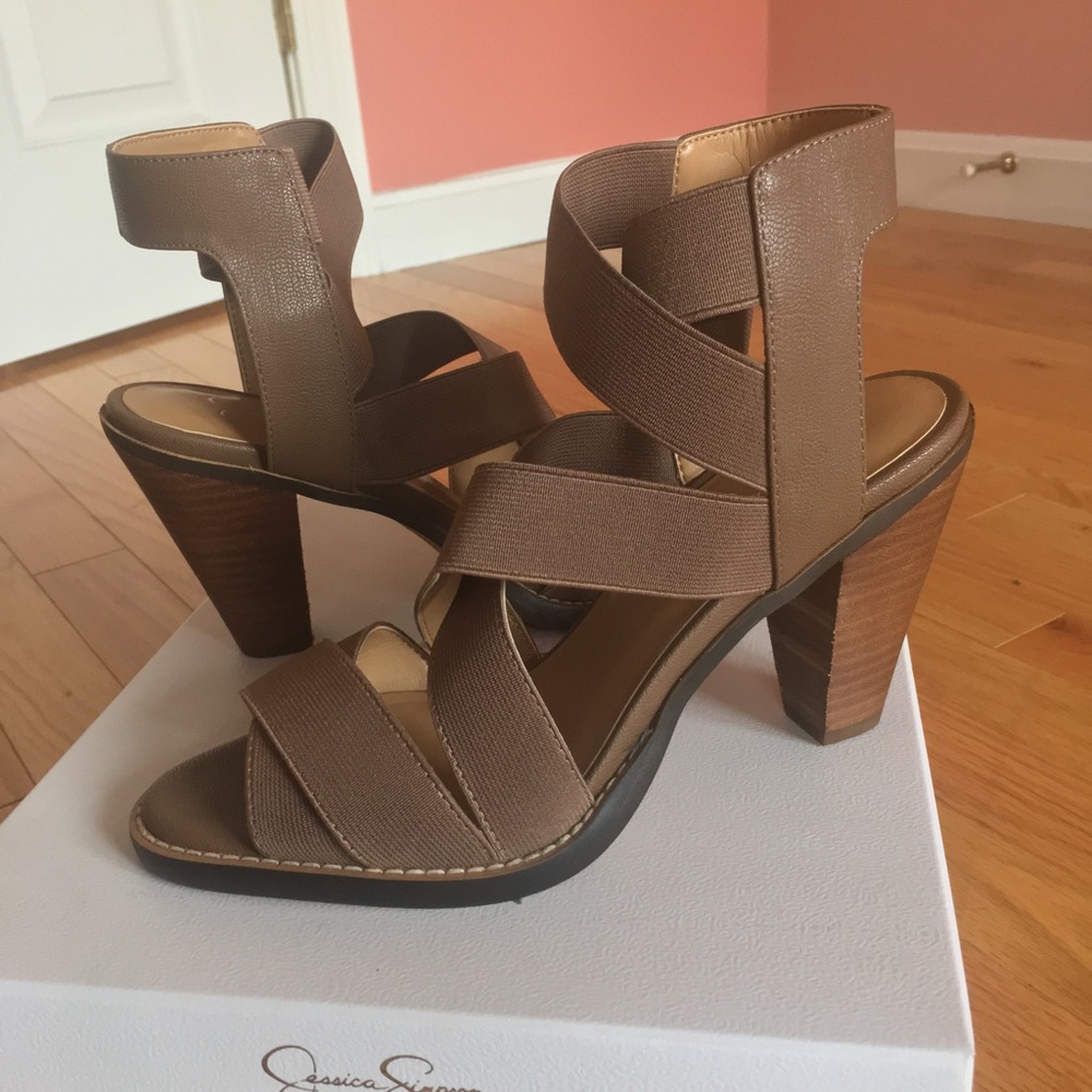 Jessica Simpson strappy dress sandals